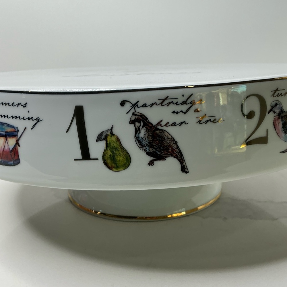 Cake Stand 12 Days of Christmas motif from Better Homes And Gardens,  12"x4½"